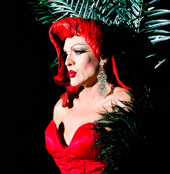 Queenz Cabaret Restaurant